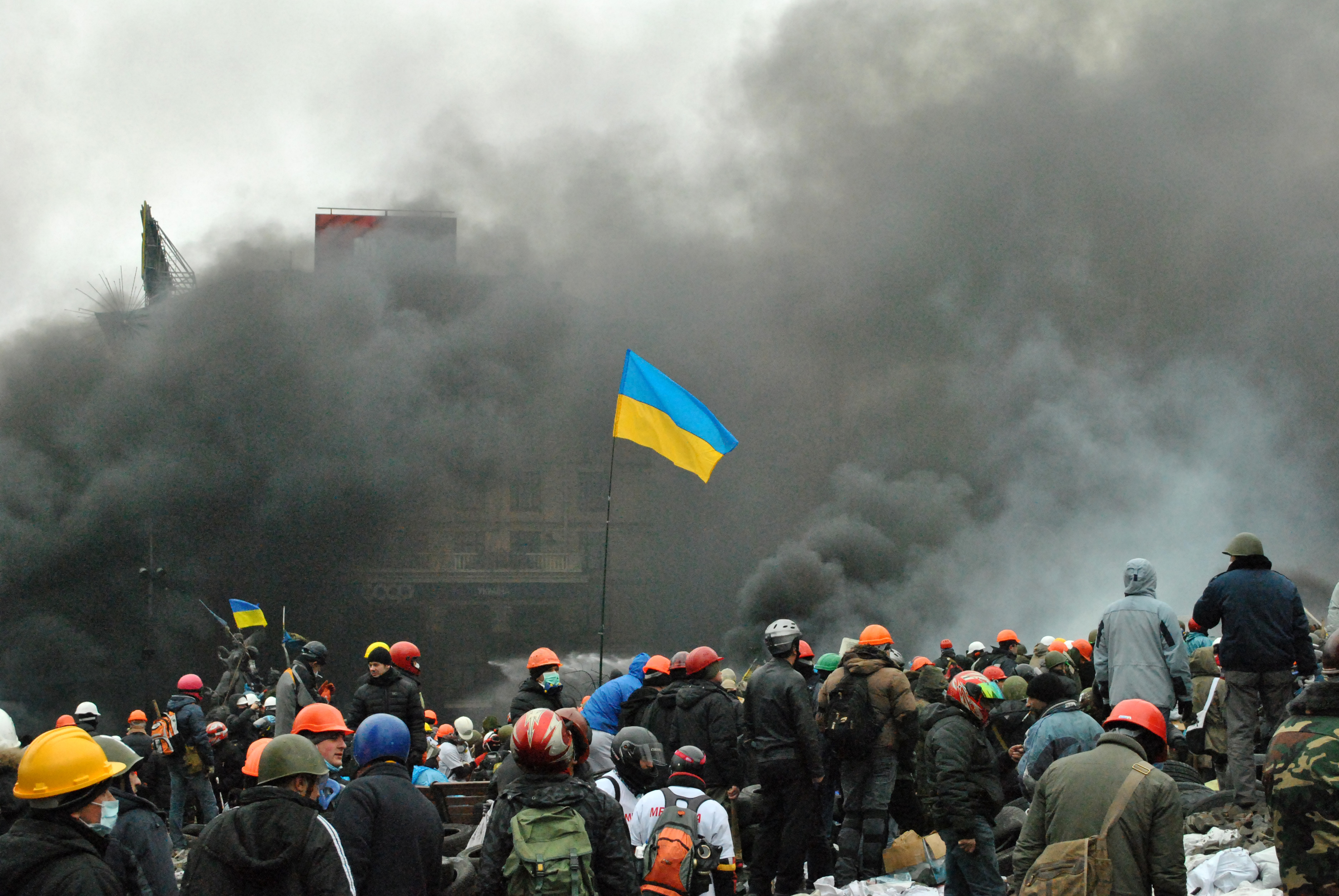 Citizens building a barricade at the Instytutska and Bankova intersection in Kyiv, February 18, 2014